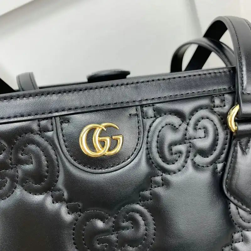 Cheap Gucci Bag 2208YA0021