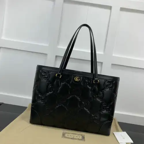 Gucci Bag 2208YA0021