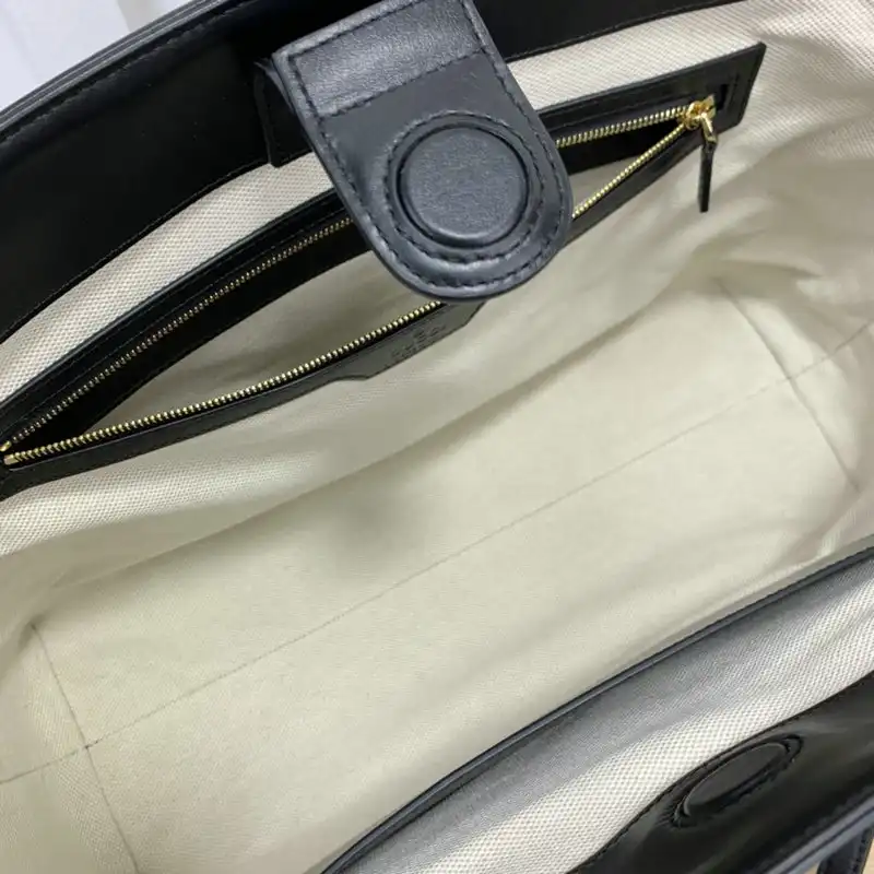 Gucci Bag 2208YA0021