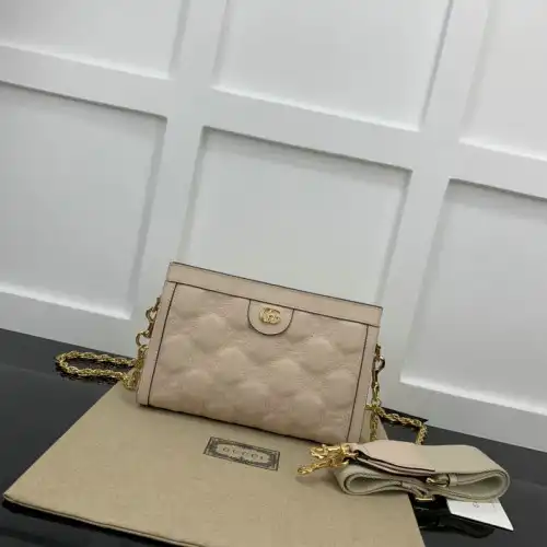 Gucci Bag 2208YA0023