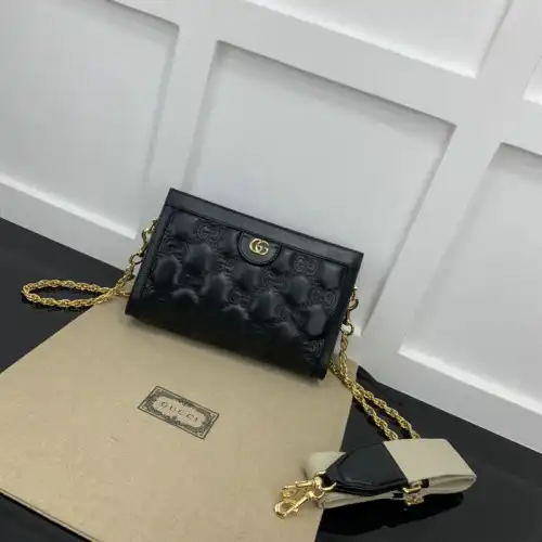 Gucci Bag 2208YA0026