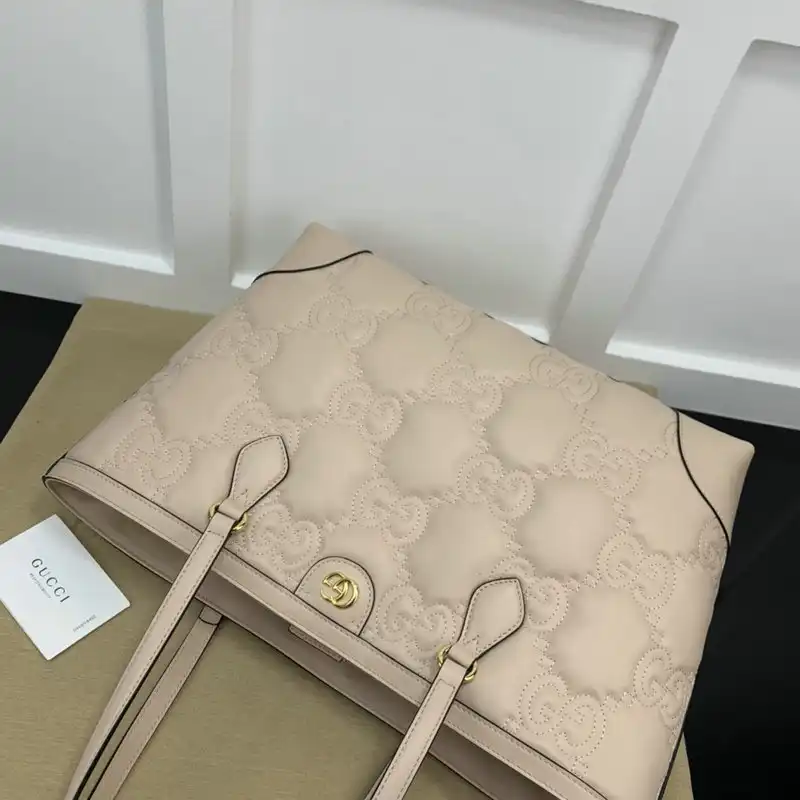 Cheap Gucci Bag 2208YA0027