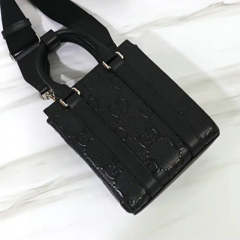 Gucci Bag 2209DJ0008