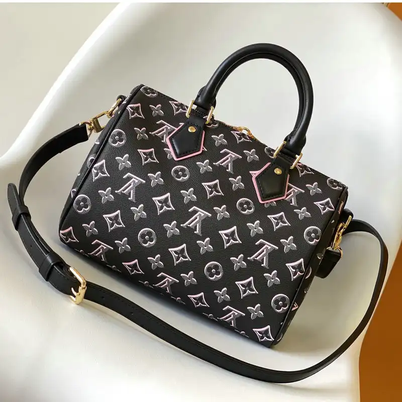 LV Bag 2209DJ0017