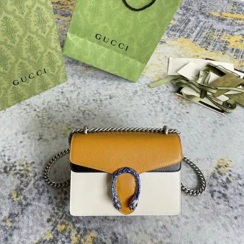 Gucci Bag 2209DJ0020