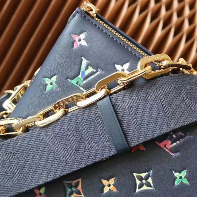 LV Bag 2209DJ0023