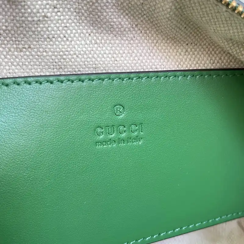 Cheap Gucci Bag 2209DJ0030