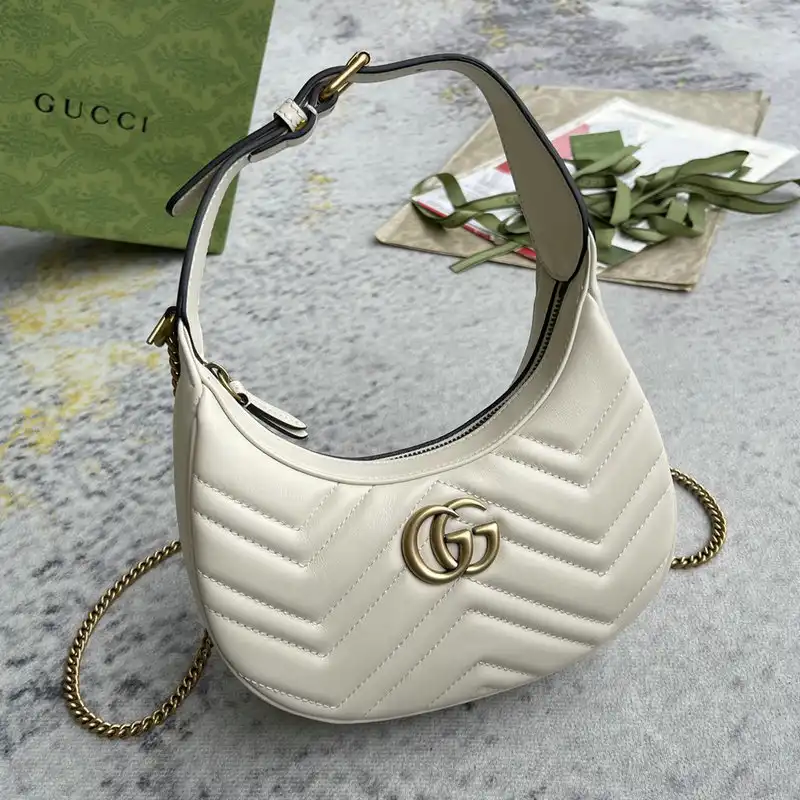 Gucci Bag 2209DJ0039