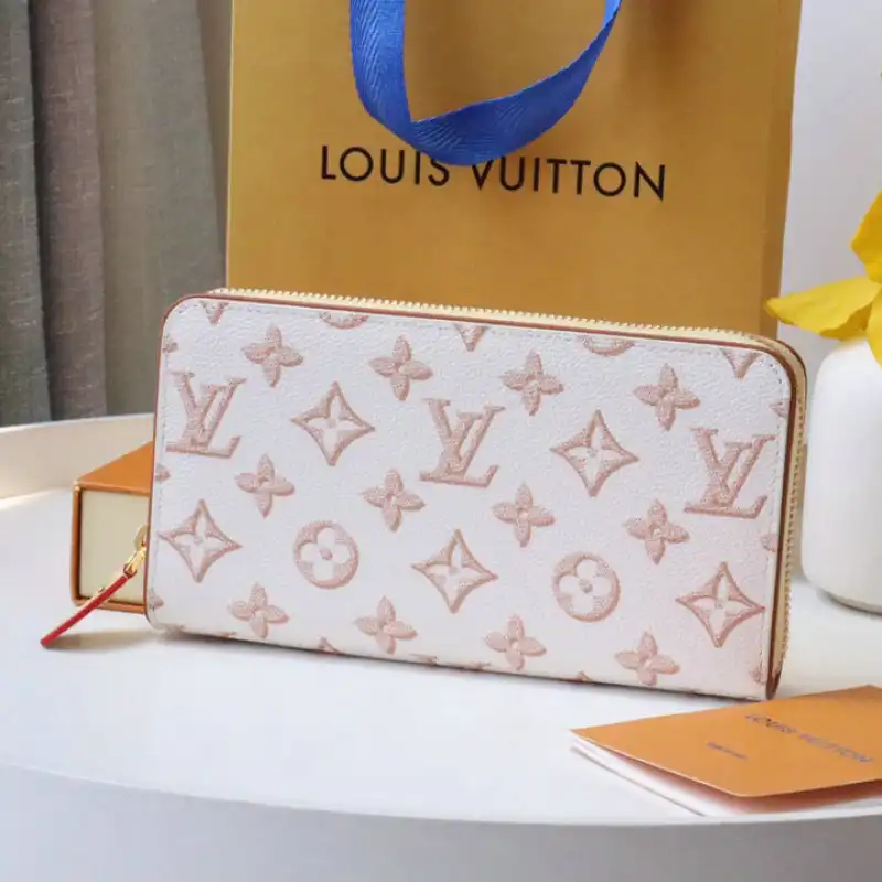 LV Bag 2209DJ0040