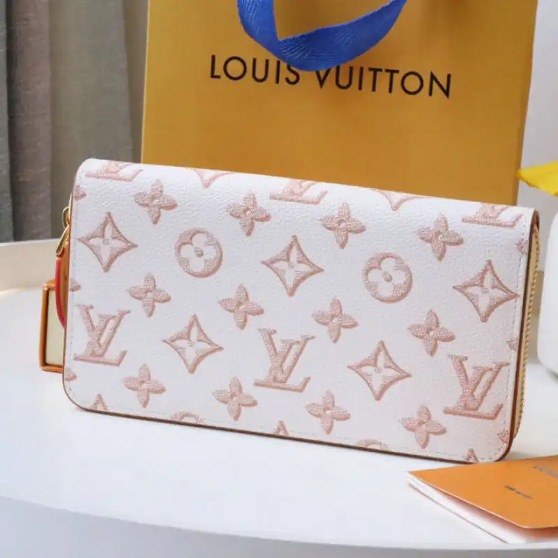 LV Bag 2209DJ0040