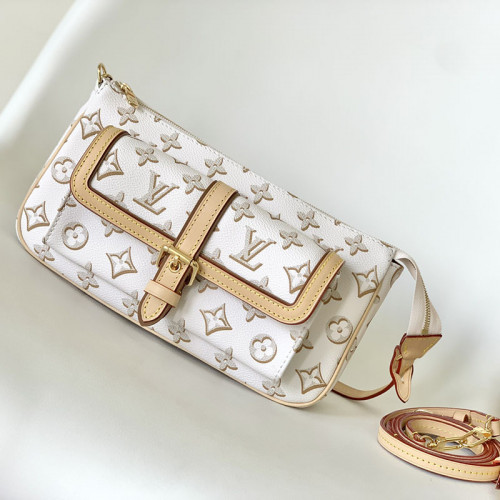 FASH LOUIS VUITTON Bag 2209HT0004