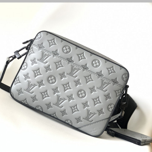 FASH LOUIS VUITTON Bag 2209HT0006