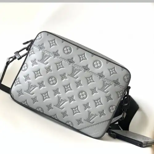 Fashionrep LV Bag 2209HT0006