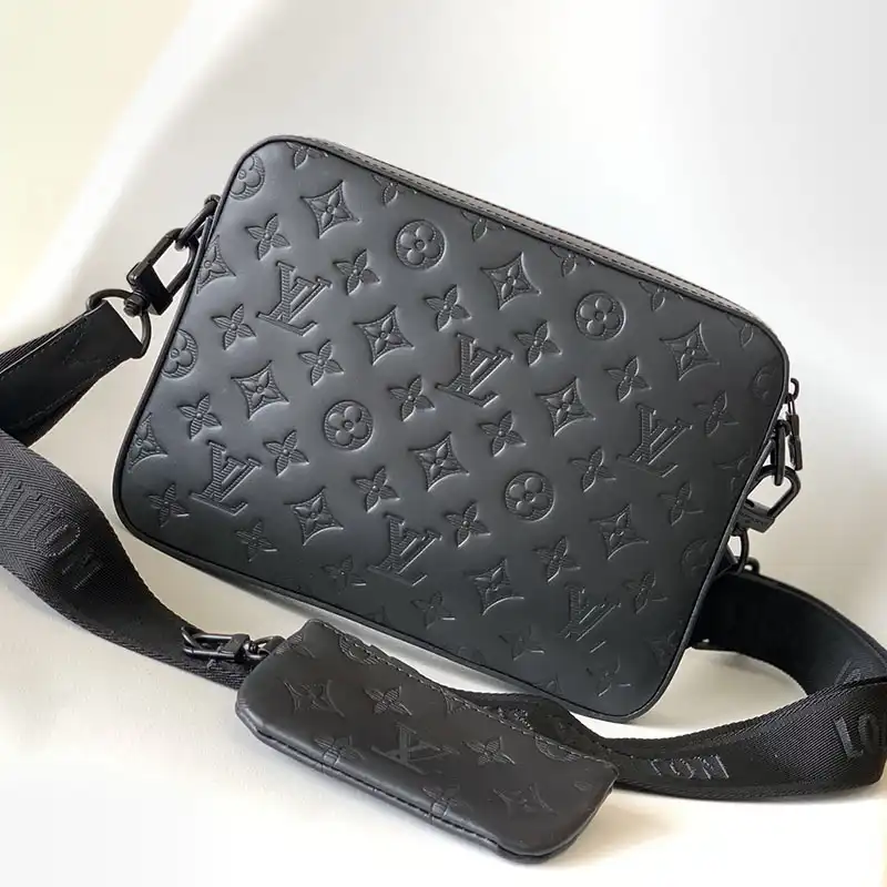 LV Bag 2209HT0007