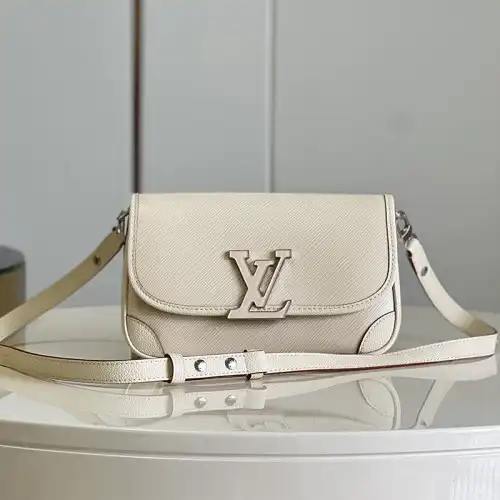 LV Bag 2209HT0011