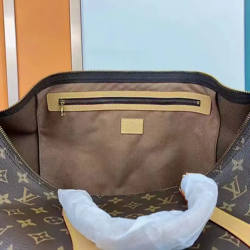 FASH LOUIS VUITTON Bag 2209HT0032