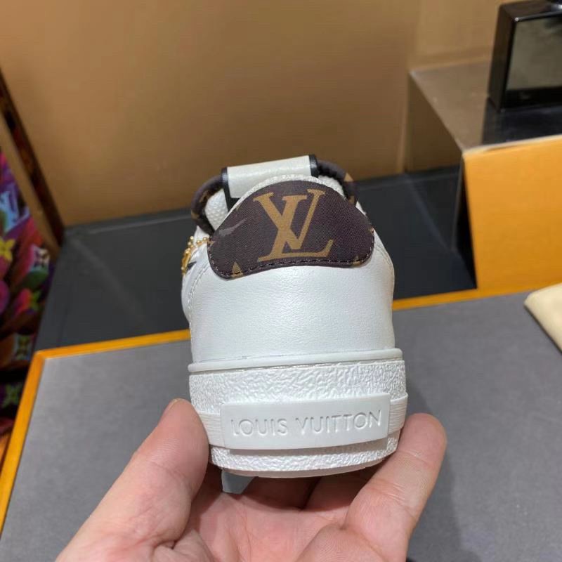 FASH LOUIS VUITTON Shoes 2209MP0017