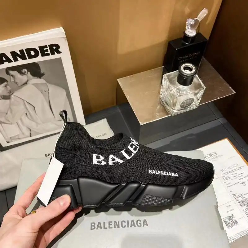 Balenciaga Shoes 2209MP0021