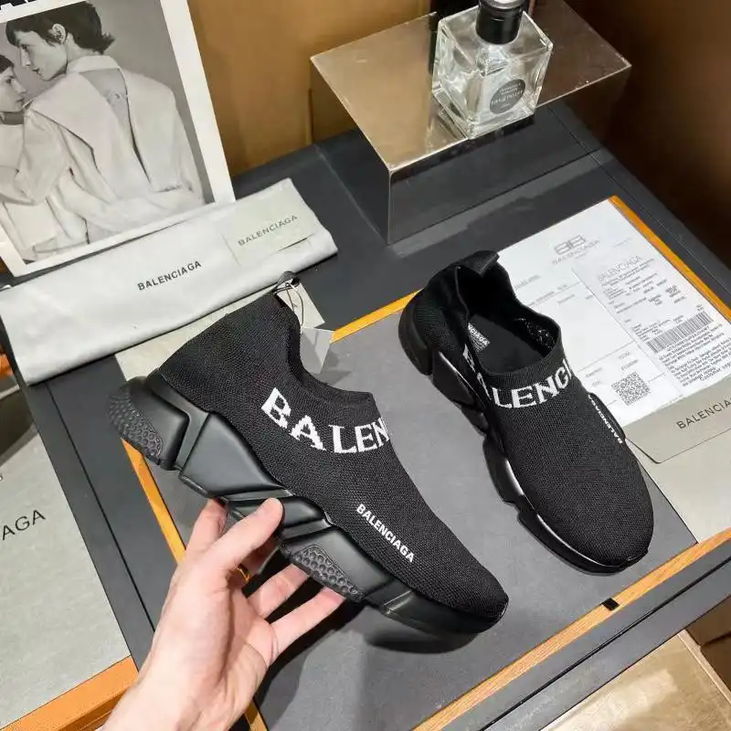 Balenciaga Shoes 2209MP0021