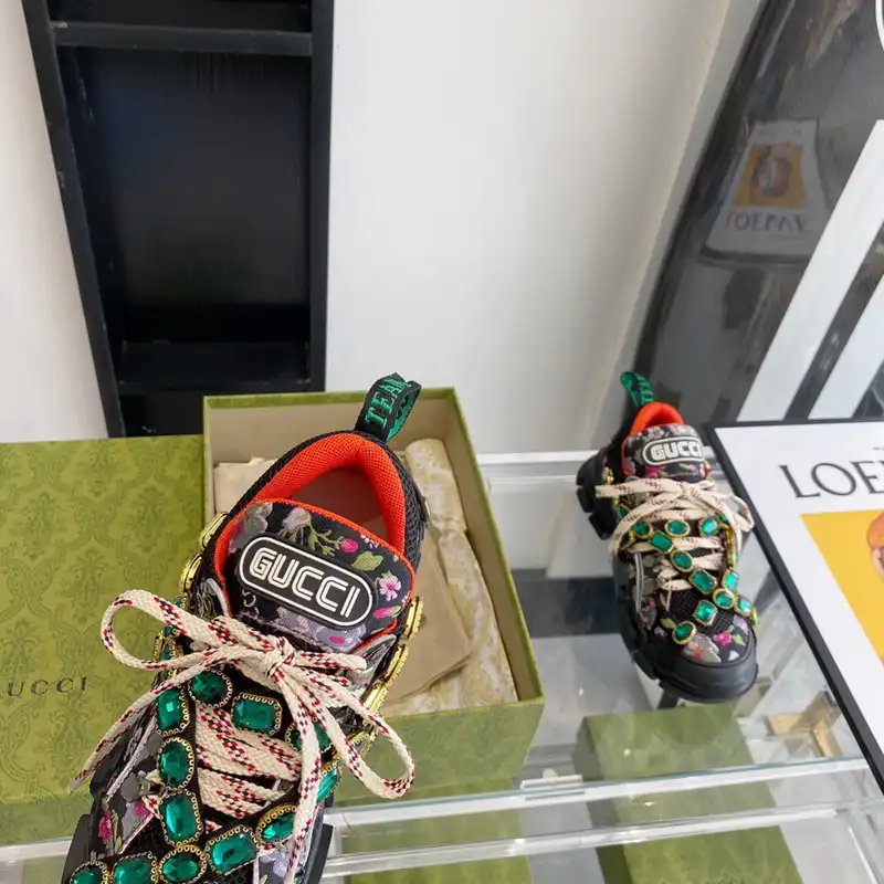 Cheap Gucci Shoes 2209PZ0059