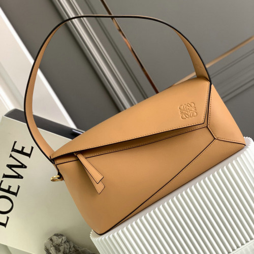 FASH Loewe Bag 2209SW0001