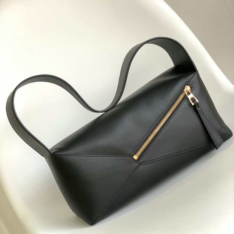 FASH Loewe Bag 2209SW0004