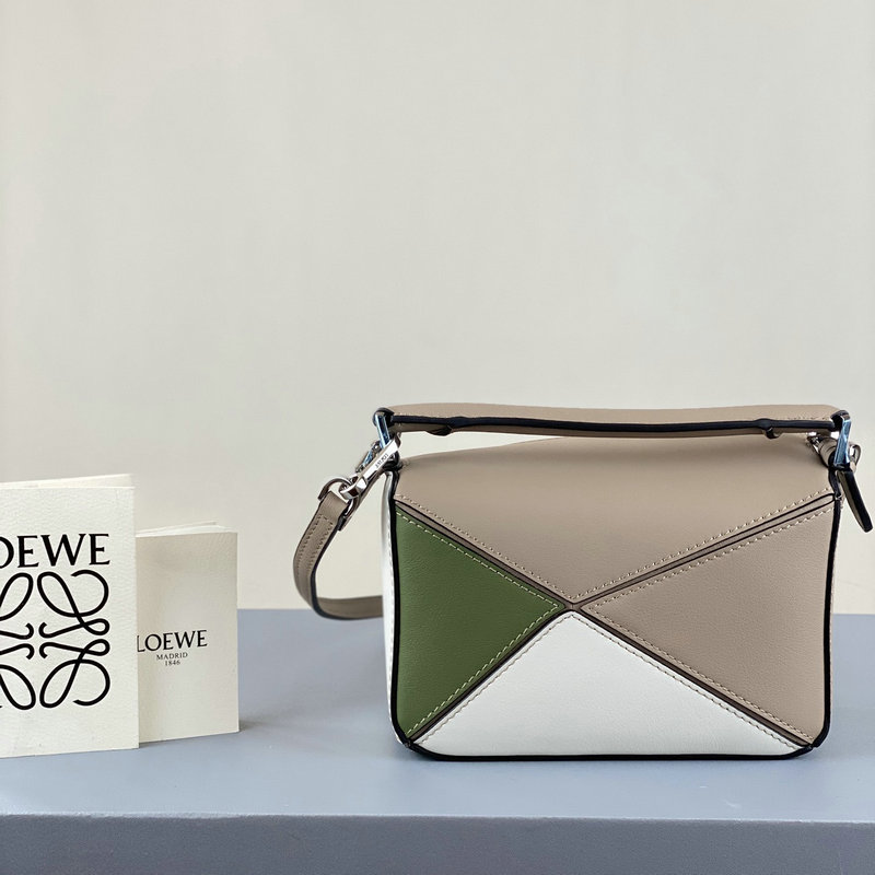 FASH Loewe Bag 2209SW0011