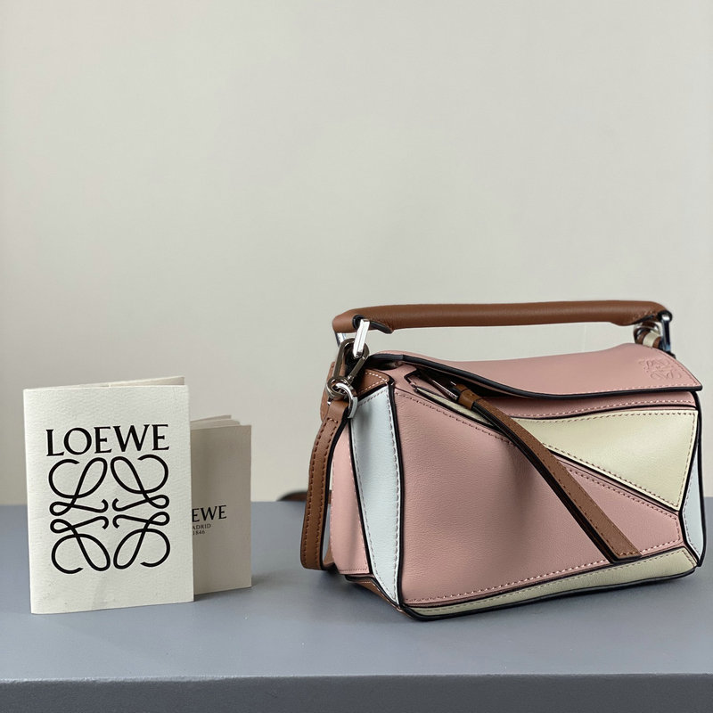 FASH Loewe Bag 2209SW0014