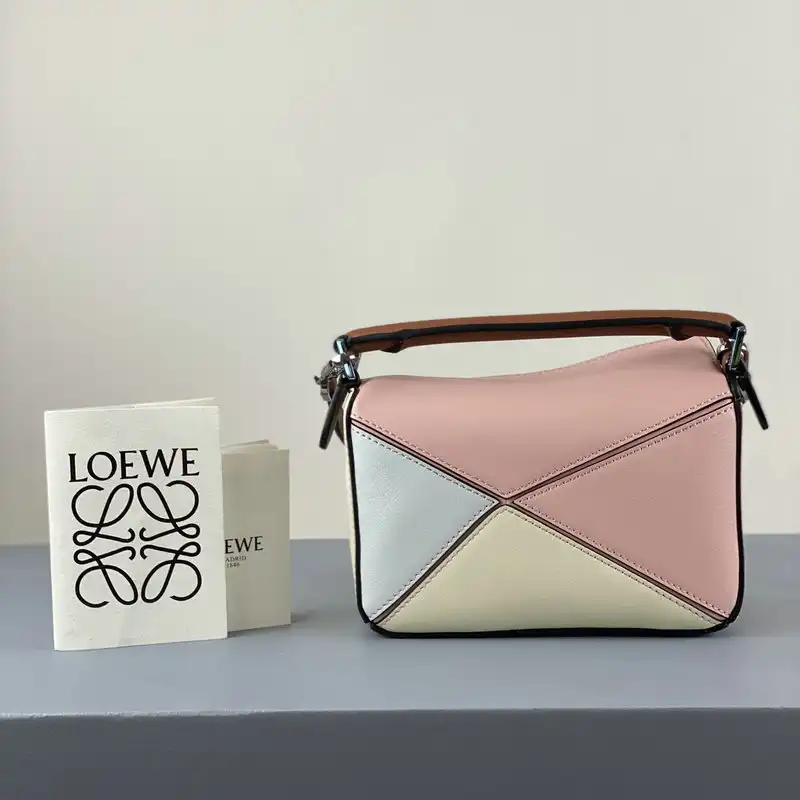 Loewe Bag 2209SW0014