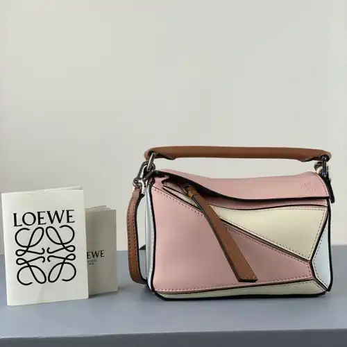 Loewe Bag 2209SW0014