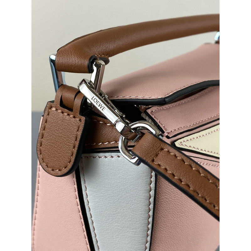 FASH Loewe Bag 2209SW0014