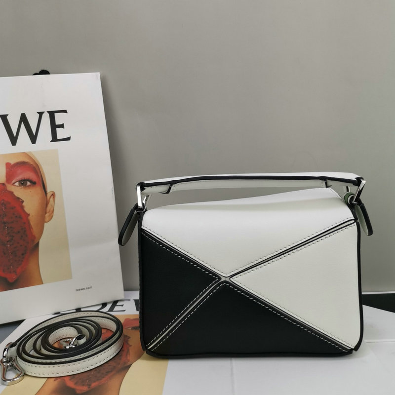 FASH Loewe Bag 2209SW0015