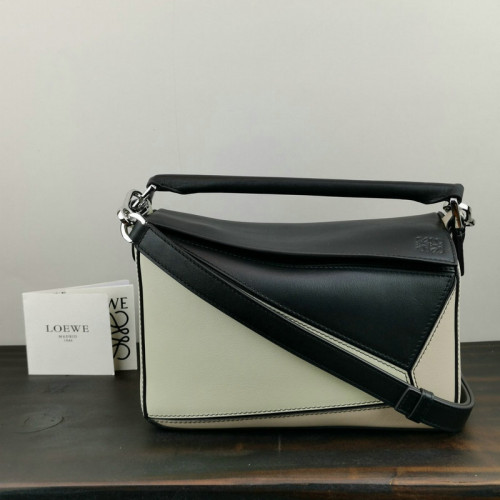 FASH Loewe Bag 2209SW0016