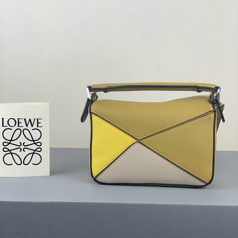 Loewe Bag 2209SW0020