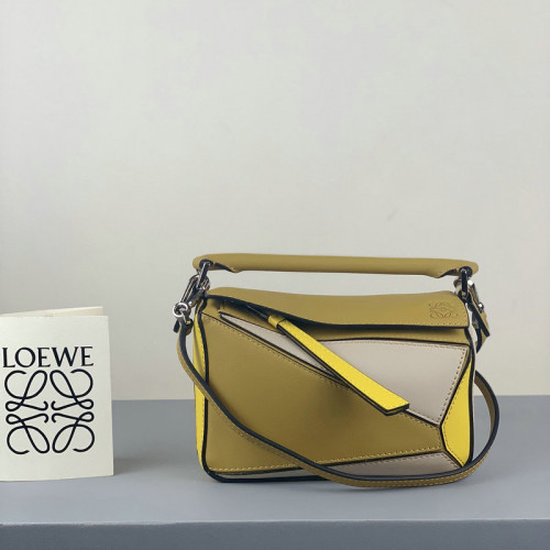 FASH Loewe Bag 2209SW0020