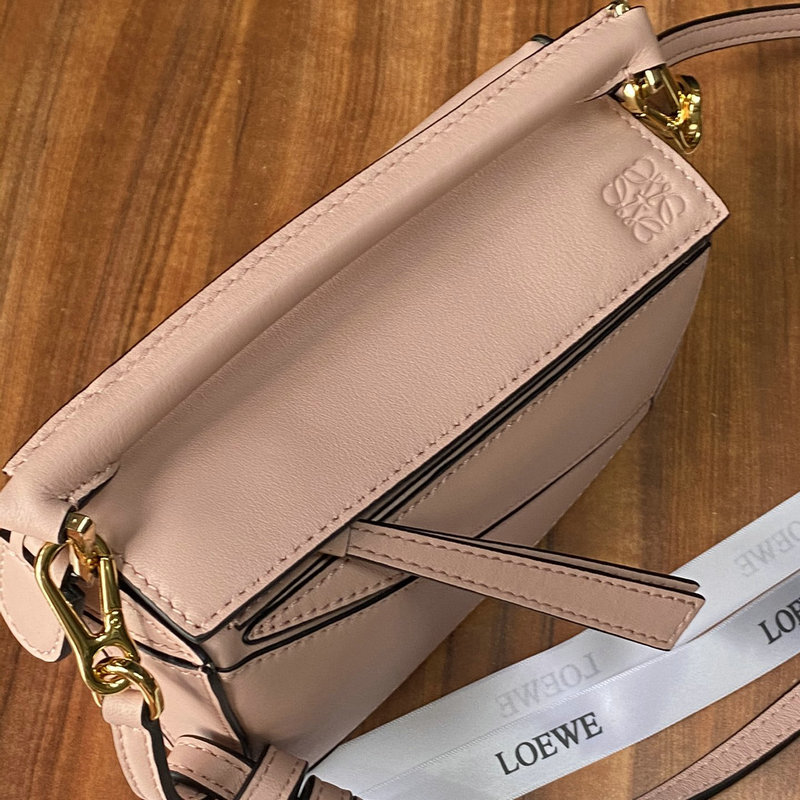 FASH Loewe Bag 2209SW0021