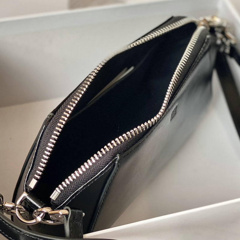 FASH Givenchy Bag 2209SW0022