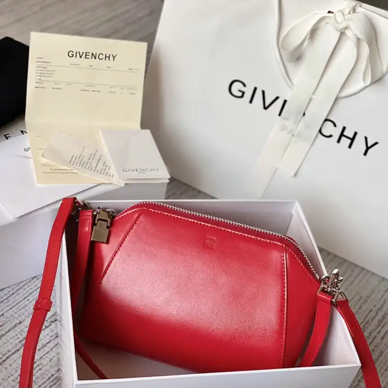 Givenchy Bag 2209SW0023