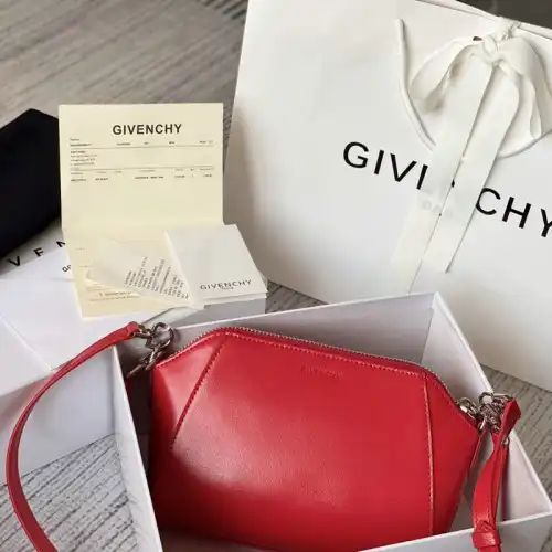 Fashionrepsfam ru Givenchy Bag 2209SW0023