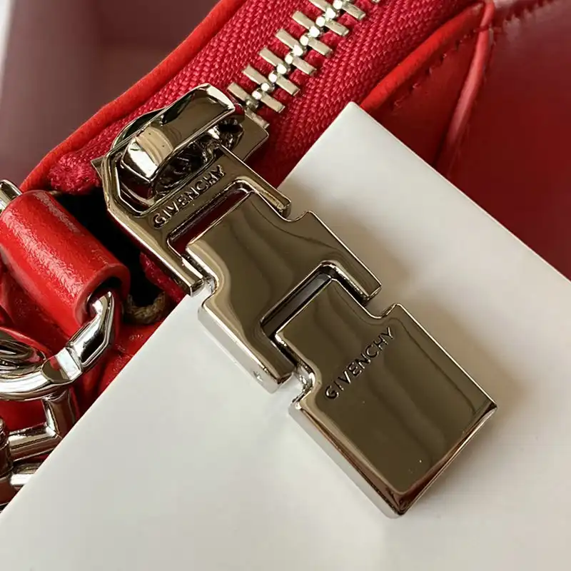 Givenchy Bag 2209SW0023