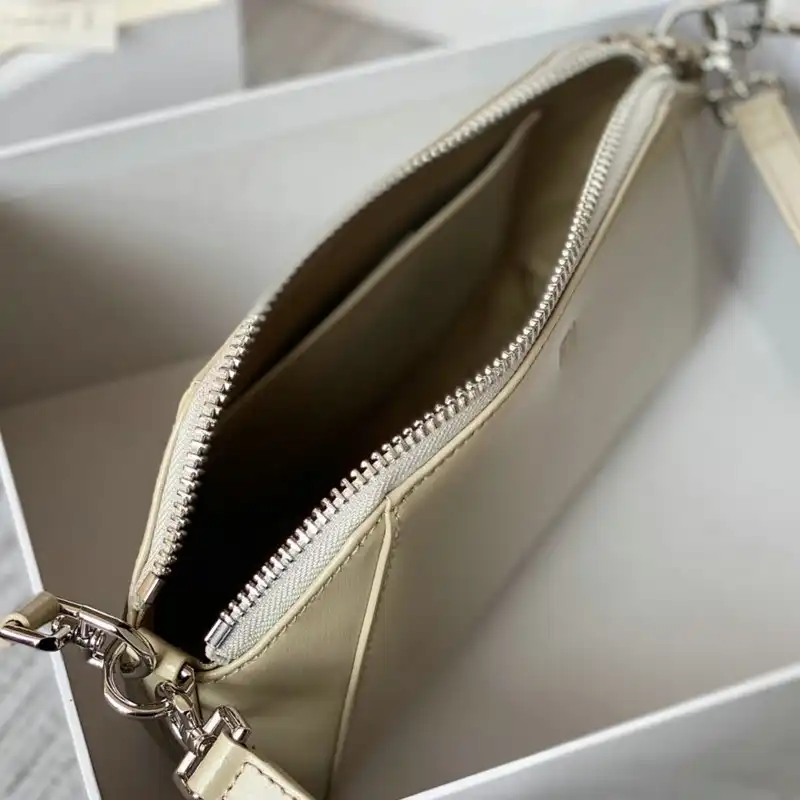 Givenchy Bag 2209SW0025