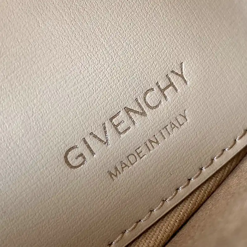 Givenchy Bag 2209SW0025