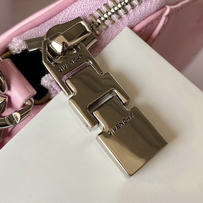 FASH Givenchy Bag 2209SW0027