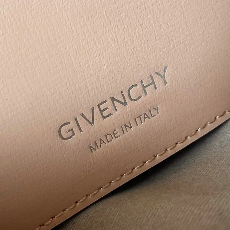 Givenchy Bag 2209SW0030