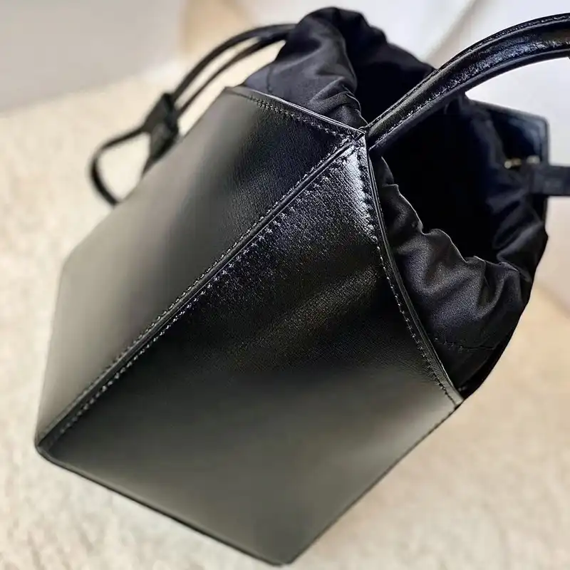 Givenchy Bag 2209SW0032