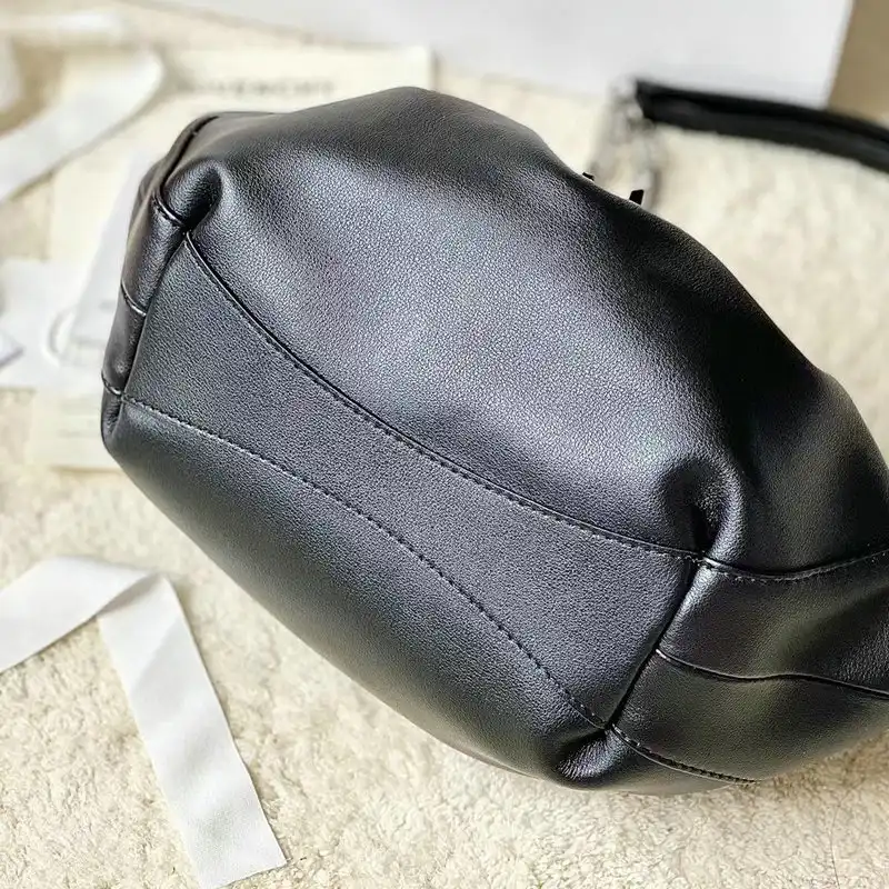 Givenchy Bag 2209SW0033