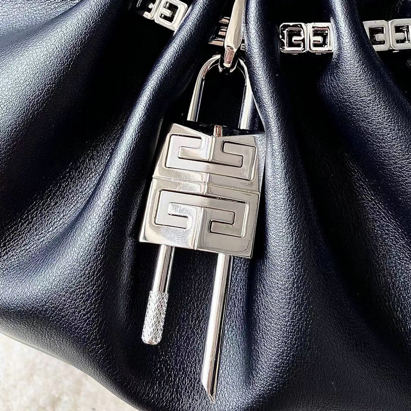 FASH Givenchy Bag 2209SW0033