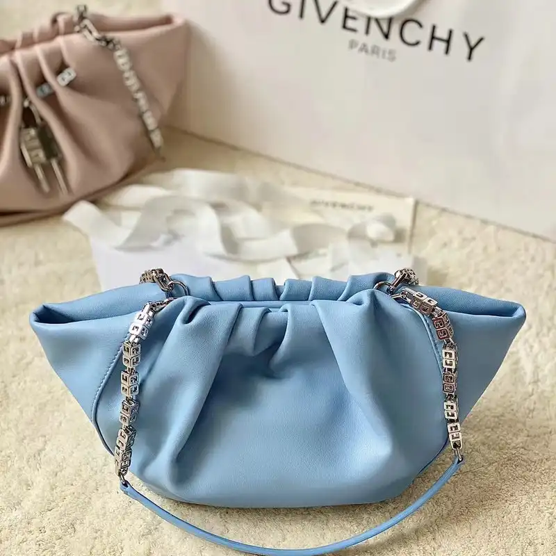 Givenchy Bag 2209SW0036