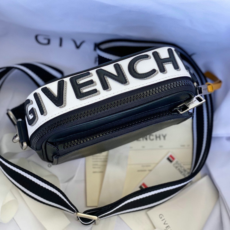 FASH Givenchy Bag 2209SW0039