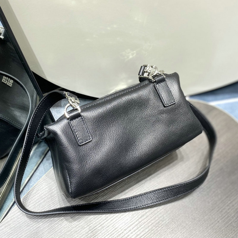 FASH Givenchy Bag 2209SW0042